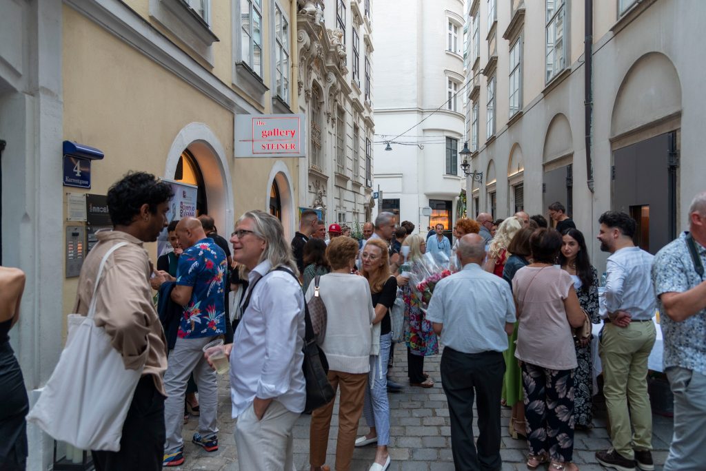 mostra internazionale d'arte contemporanea
